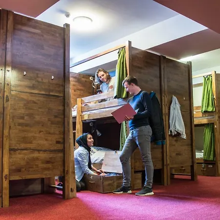 Palmers Lodge Hillspring At Willesden Green-2
